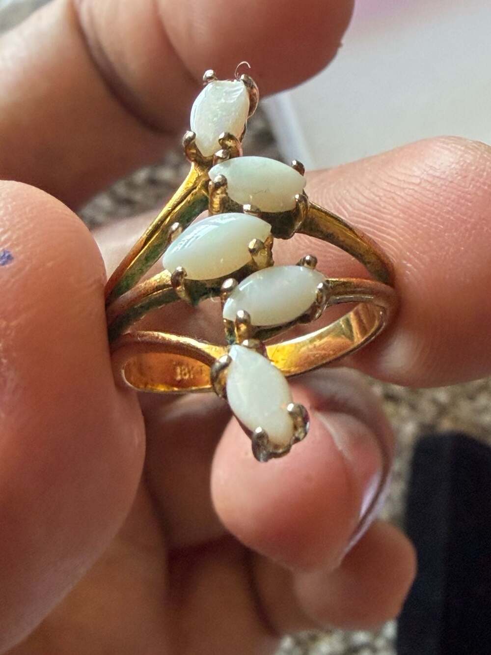 Vintage Gold Tone Marquise Faux Opal Bypass Cocktail Ring - Picture 4 of 4